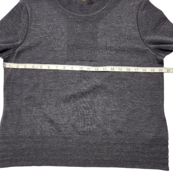 St. John Wool Sweater Short Sleeve Charcoal Gray, Size Large - Picture 12 of 16